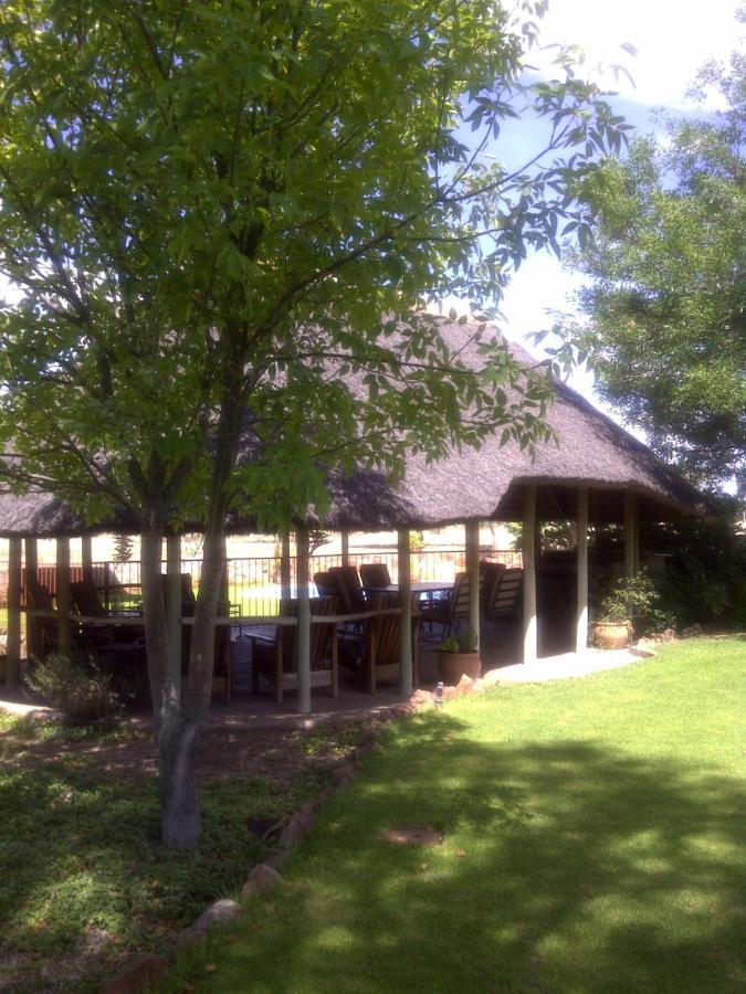 Villa Buschberg guest farm Outjo Exterior foto